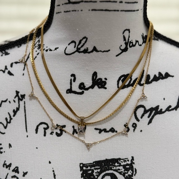 18 K Gold Plated Layered Necklace Set - Picture 1 of 5